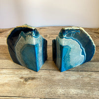 Blue Agate Bookends: 3 lbs 15 oz, 7.4" Wide, A Quality Quartz Crystal Geode Center Book End Mineral