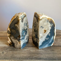 Natural Agate Bookends: 3 lbs 2.5 oz, 4.25" Wide, A Quality Quartz Crystal Geode Center Book End Mineral